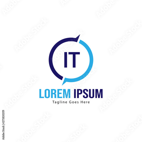 Initial IT logo template with modern frame. Minimalist IT letter logo vector illustration