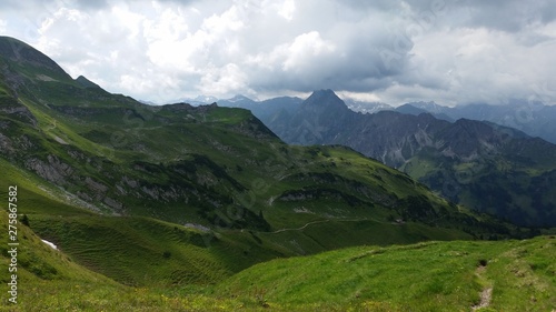Fototapeta Naklejka Na Ścianę i Meble -  Beautiful view from the Alps