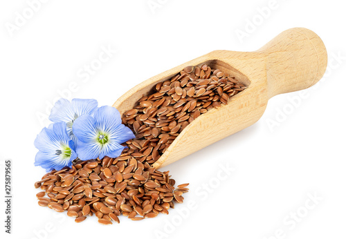 flax seeds in scoop