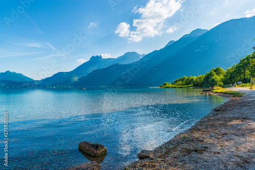Fototapeta Naklejka Na Ścianę i Meble -  Beautiful Annecy lake in France.