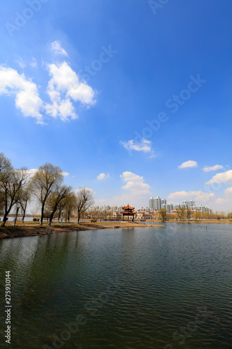 Urban Water Park Scenery © zhang yongxin