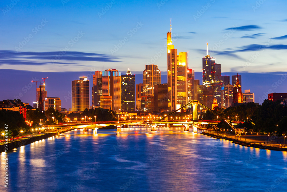 Fototapeta premium Panoramę Frankfurtu nad Menem, Niemcy