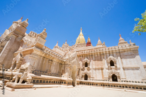 ミャンマー myanmar アーナンダ寺院 ananda temple