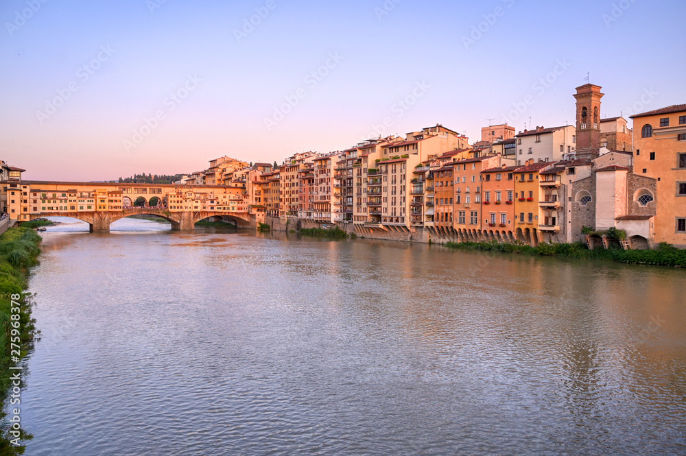 A view of the Arno River and the Ponte Vecchio in Florence, Italy.