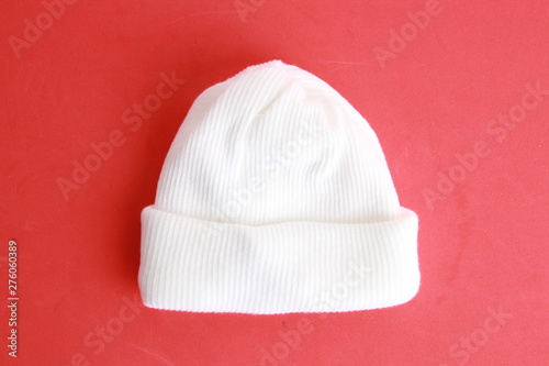 Obraz na płótnie white wool hat for baby w salonie