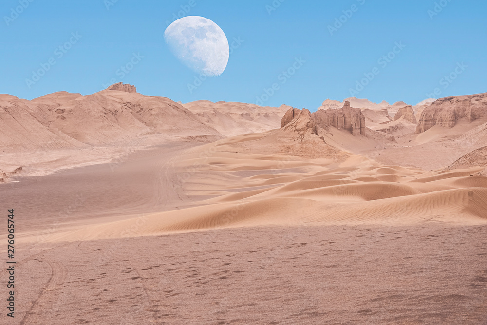 Dasht-e-Lut, Lut desert,hottest desert in the world, also known like Kalut Desert with full moon above horizon