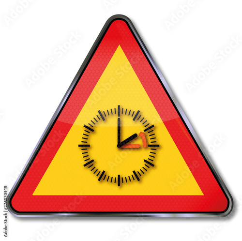 Schild mit der Umstellung und Rückstellung auf  die Winterzeit