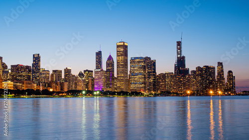 Chicago - amazing view over the skyline in the evening - CHICAGO, ILLINOIS - JUNE 12, 2019 © 4kclips