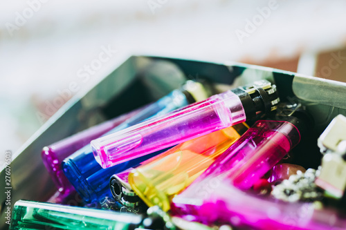 Foto Briquets en plastique colorés