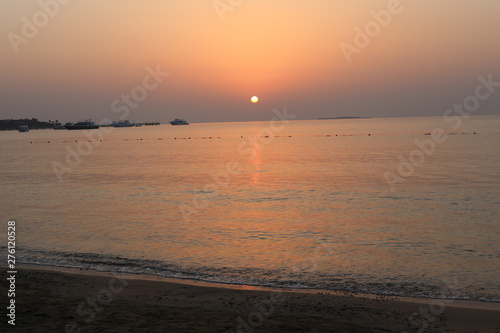 Fototapeta Naklejka Na Ścianę i Meble -  sunrise on the sea