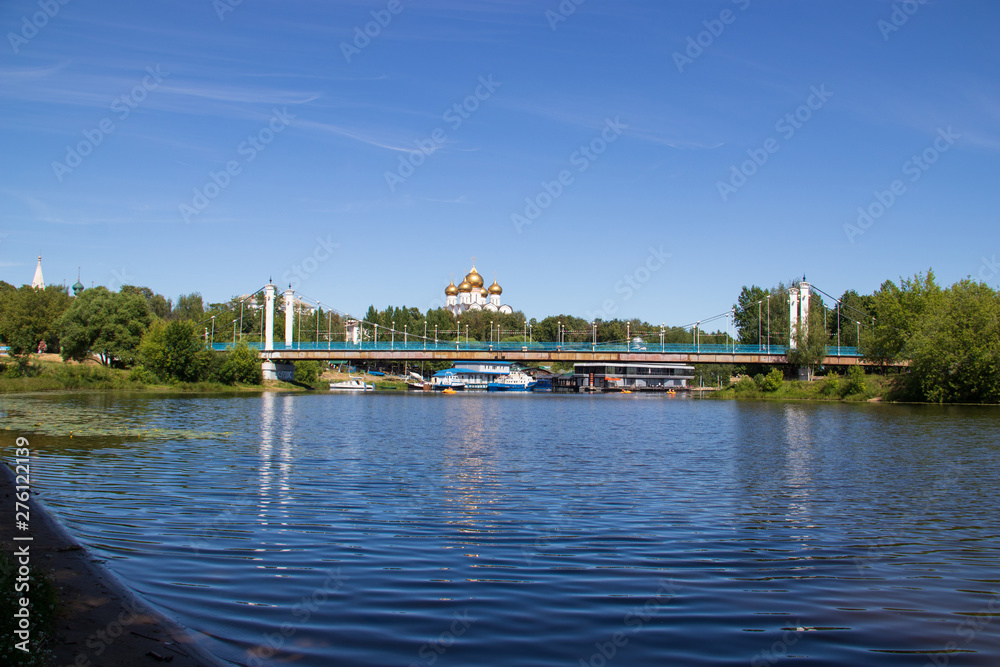 Fototapeta premium Yaroslavl; view of Kotoroslnaya embankment from the side of the Damansky island