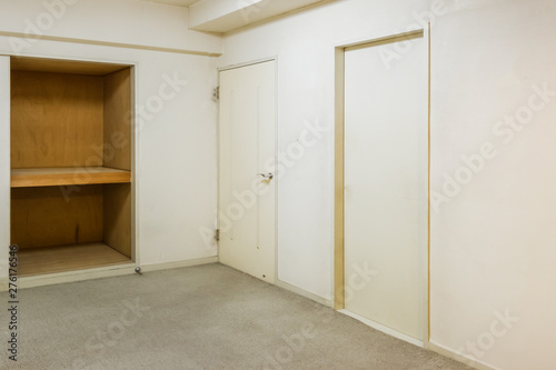                      Simple unfurnished apartment space