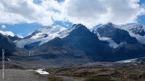 Canvastavla snowcapped rocky mountains