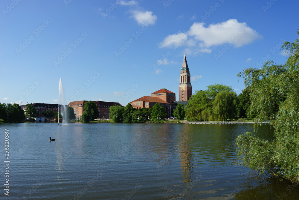 Fototapeta premium Panoramic view of the city hall against the lake, Kiel