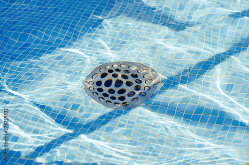 hole to drain the water in the pool
