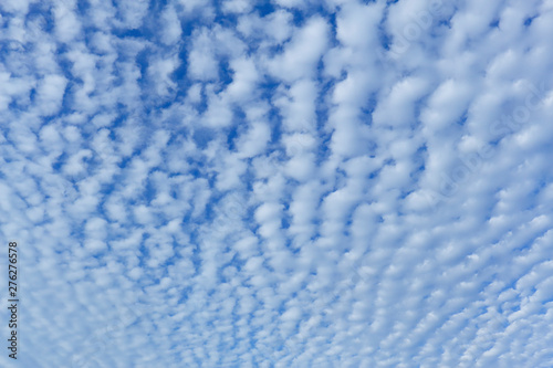 ひつじ雲の空