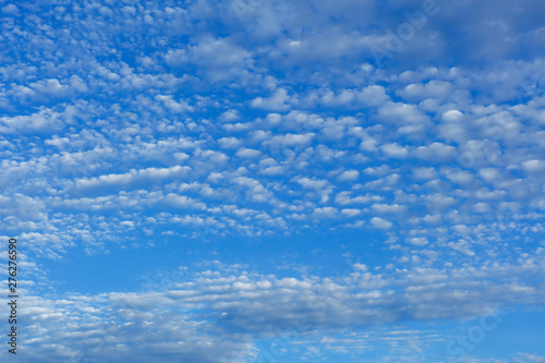 ひつじ雲の空