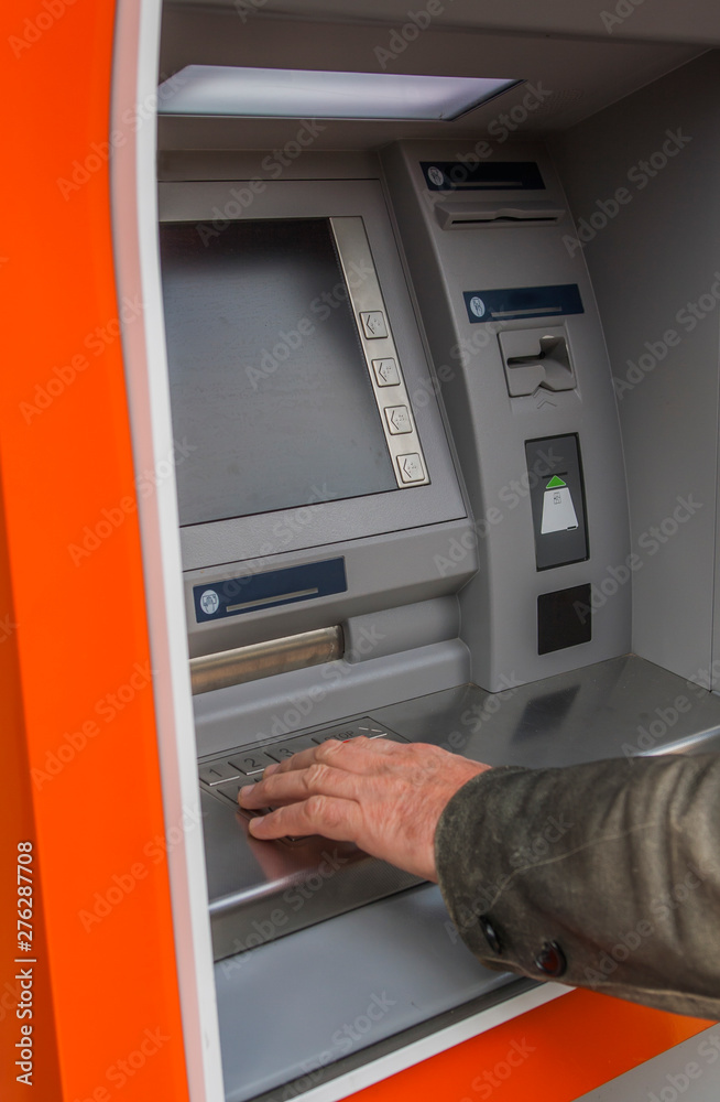 Banking cash at atm