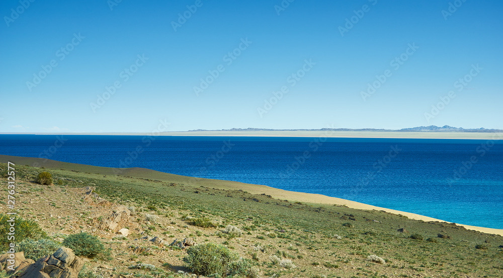Khyargas Nuur  lake