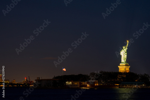 Night photo Statue of Liberty NY