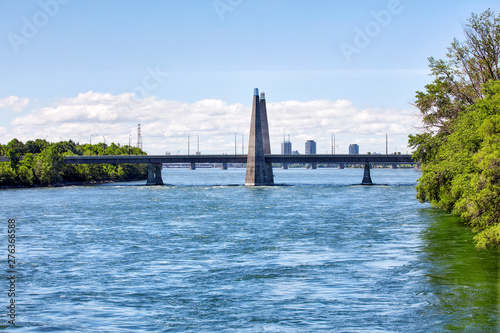 Картината върху платно Pont des iles bridge on Saint Lawrence River in Montreal, Quebec, Canada