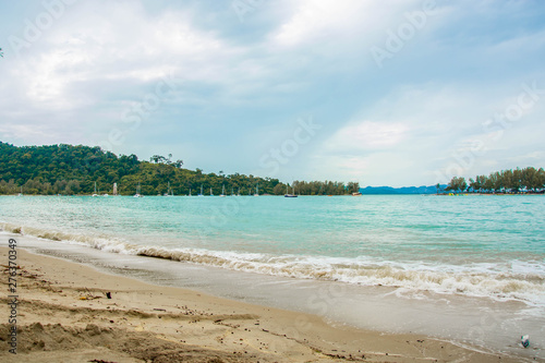 Fototapeta Naklejka Na Ścianę i Meble -  Peaceful bluewater beach in Langkawi Island