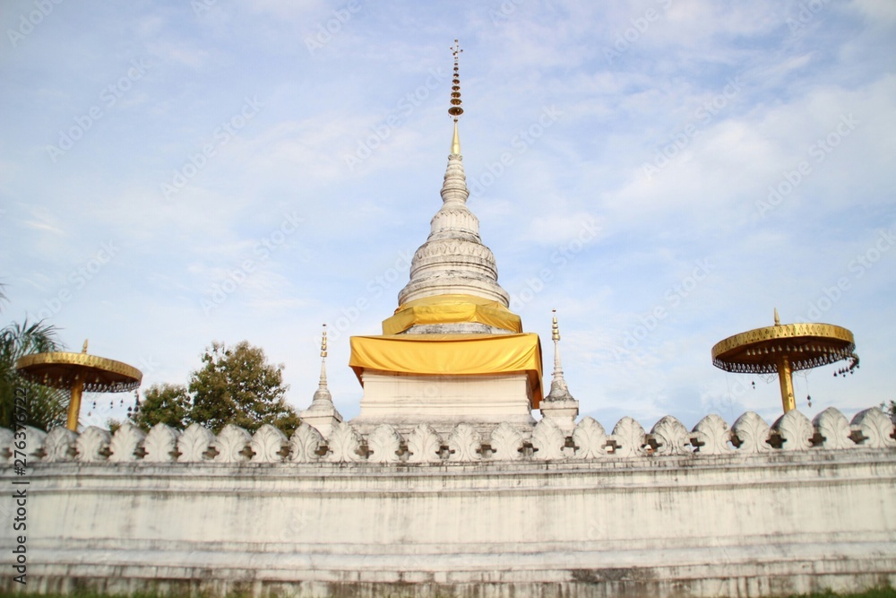 Fototapeta premium pagoda in thailand