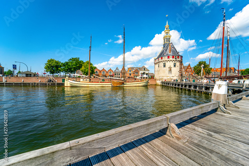 Historischer Hafen Hoorn mit Hoofdtoren, Holland photo