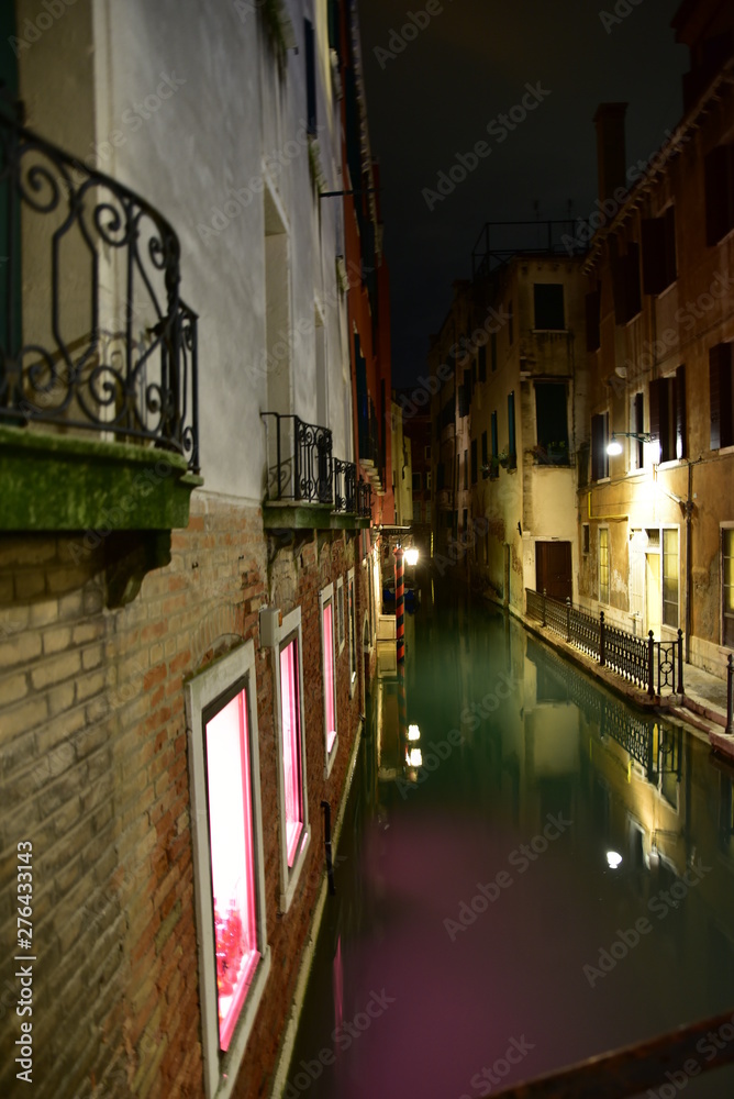 fleuve quartier nuit venise italie balcon