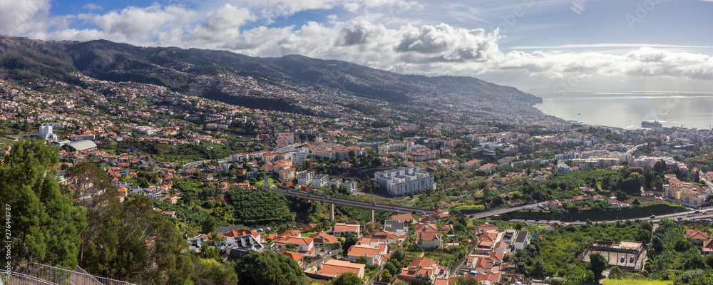 Views from Pico dos Barcelos in Funchal (Madeira, Portugal)