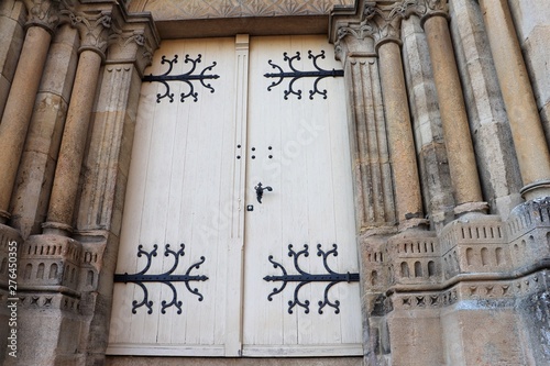 Ville de Langres - Cathédrale Saint Mammes construite au 12 eme siecle - Extérieur - Département de la Haute Marne - Région Champagne Ardennes - France photo