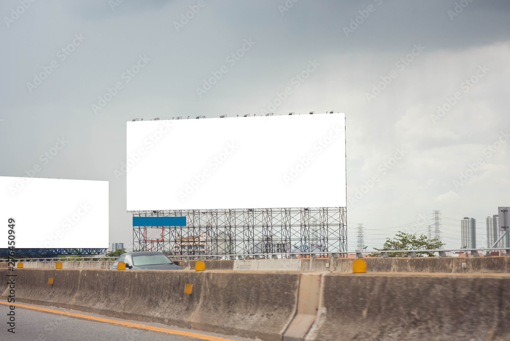 Obraz premium Blank billboard for new advertisement.