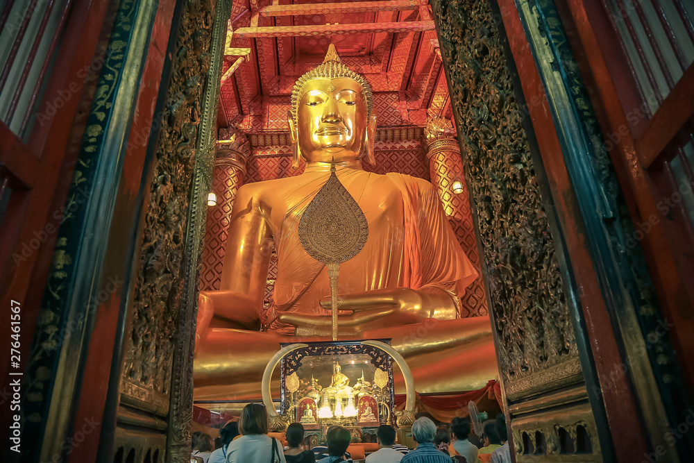 Naklejka premium Big Buddha Wat Phananchoeng Thailand