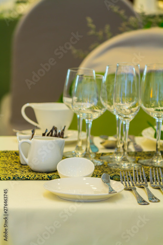 Luxury wedding party dinner table setting concept.