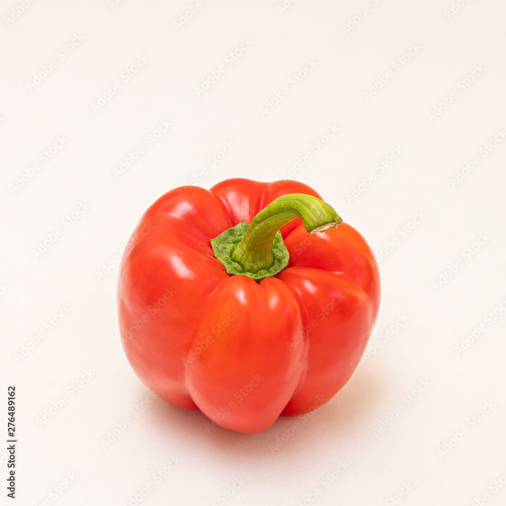 Ansicht einer einzelnen roten Paprika