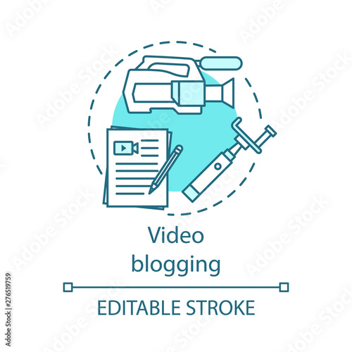 Video blogging concept icon. Family activities with kids idea thin line illustration. Family film making. Collecting memories. Vlog about daily life. Vector isolated outline drawing. Editable stroke