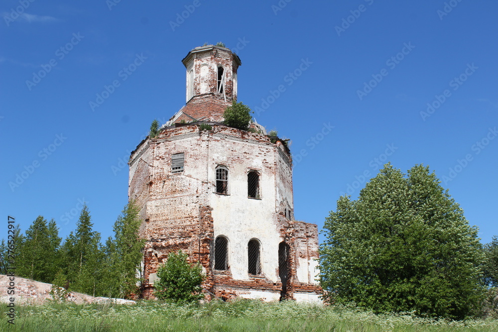 photo of the ruins of the ancient Church of Russia 
