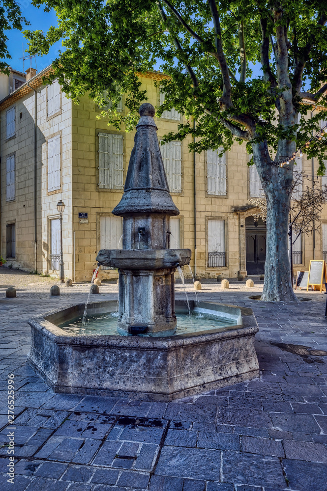 A fountain in the city of Beziers, near the cathedral