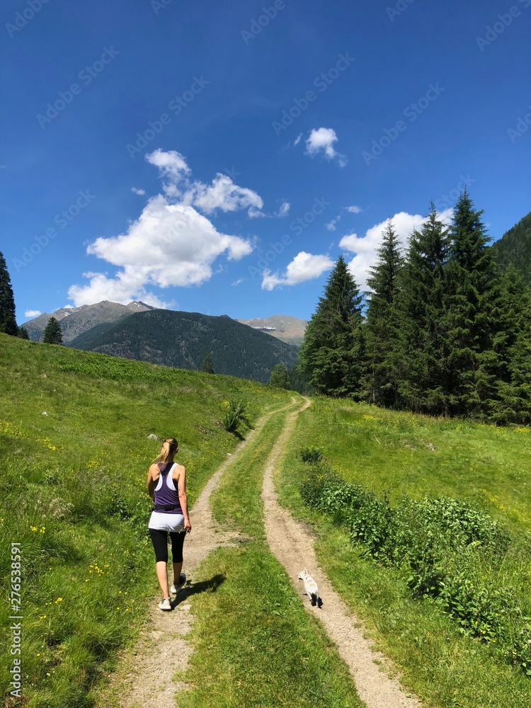 camminare in montagna escursione sport 