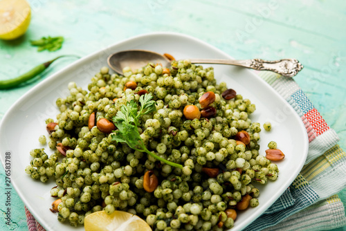 Hariyali sabudana khichdi is a delicious twist to the regular Sago khichadi made using cilantro , chillies and groundnuts