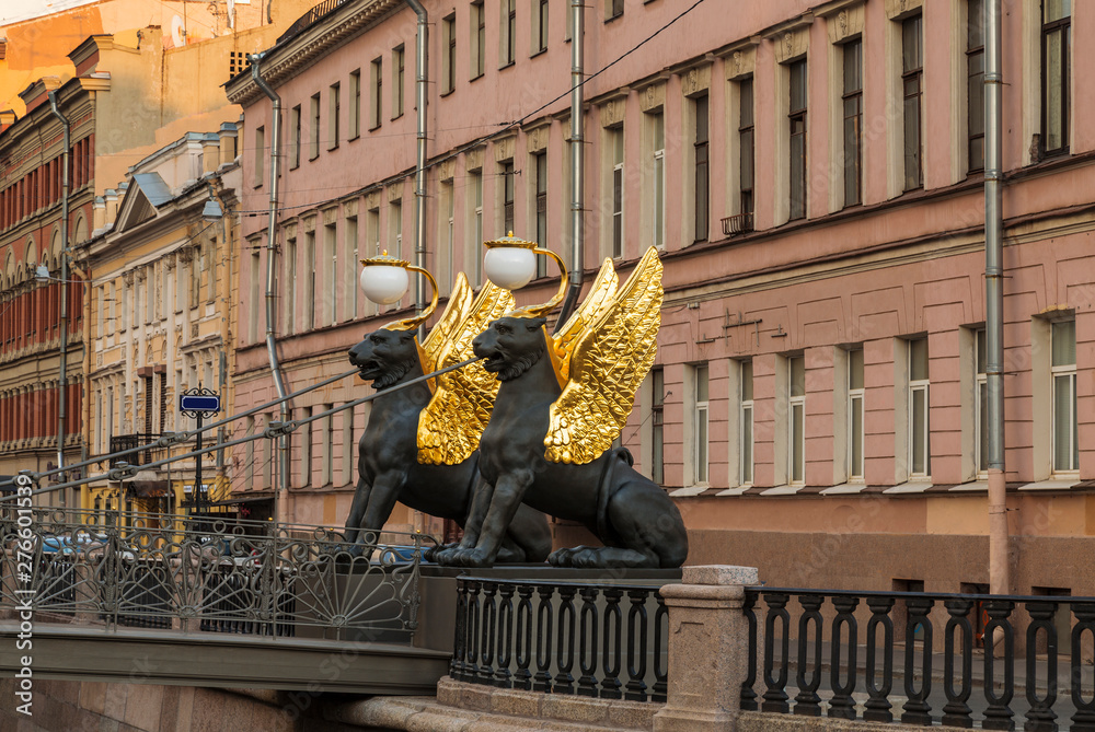 Fototapeta premium Griffins on the Bank bridge over the Griboyedov canal in St. Petersburg. Russia