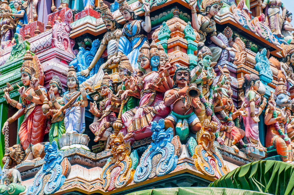 Sri Kailasanathar Swami Devasthanam or captains garden temple is the oldest hindu temple of Colombo the capital of Sri Lanka. Sri Kailasanathar Swami Devasthanam or captains garden temple is the oldest hindu temple of Colombo the capital of Sri Lanka.