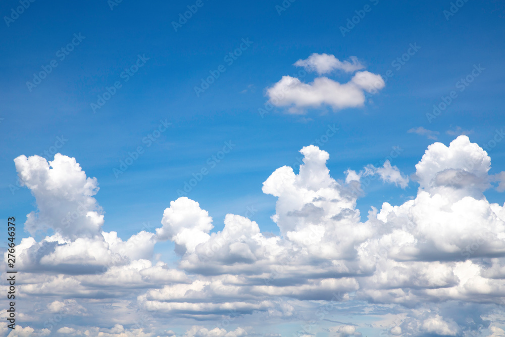 Fototapeta premium Blue sky background with clouds