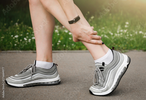 Sports Women do fitness and injure legs or knees in the gym, break bones, it hurts and it hurts during training exercises.