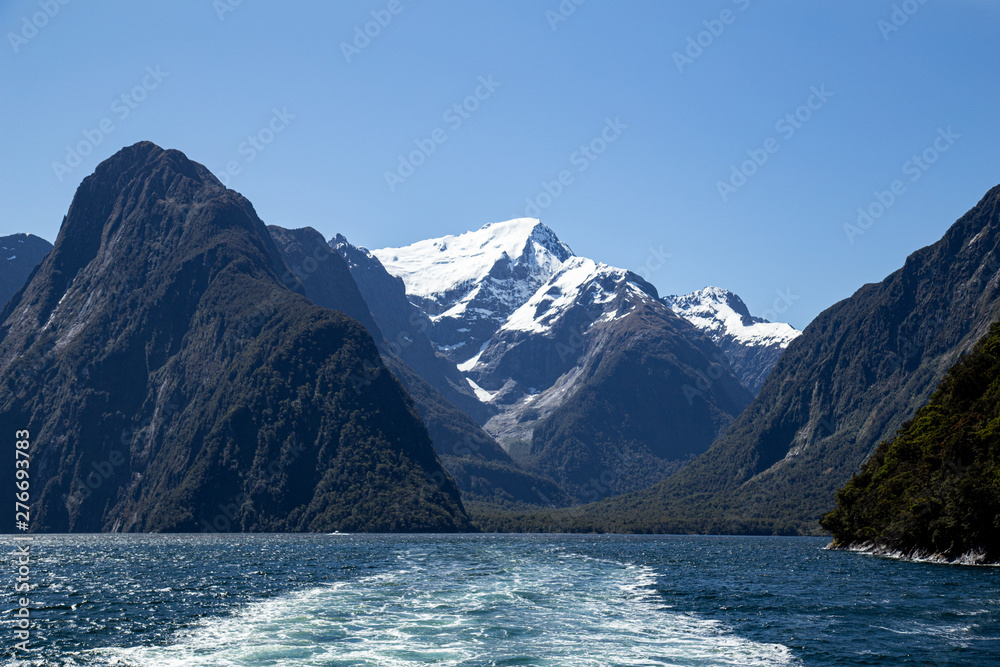 See-Berge-Blauer Himmel  - New-Zealand-St.Joseph