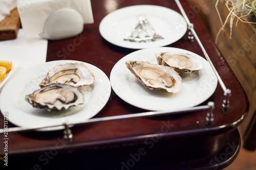 fresh fish and oysters in the restaurant.