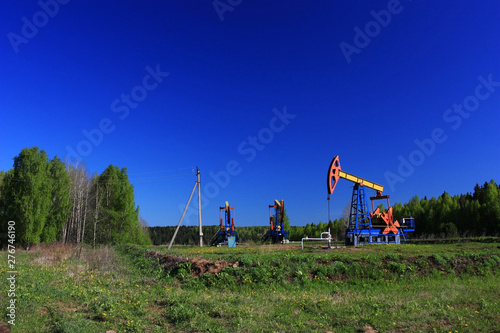 Gas rocking in the field