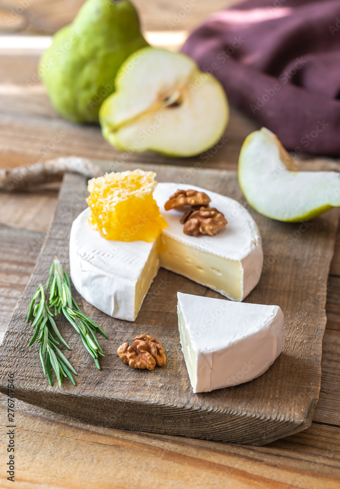 Camembert cheese with pears