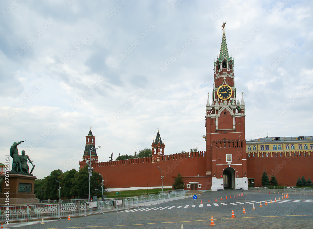 Spasskaya Tower is the main tower with a through-passage on the eastern wall of the Moscow Kremlin, Red Square, Russia