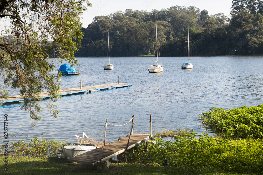 Obraz premium boats on lake